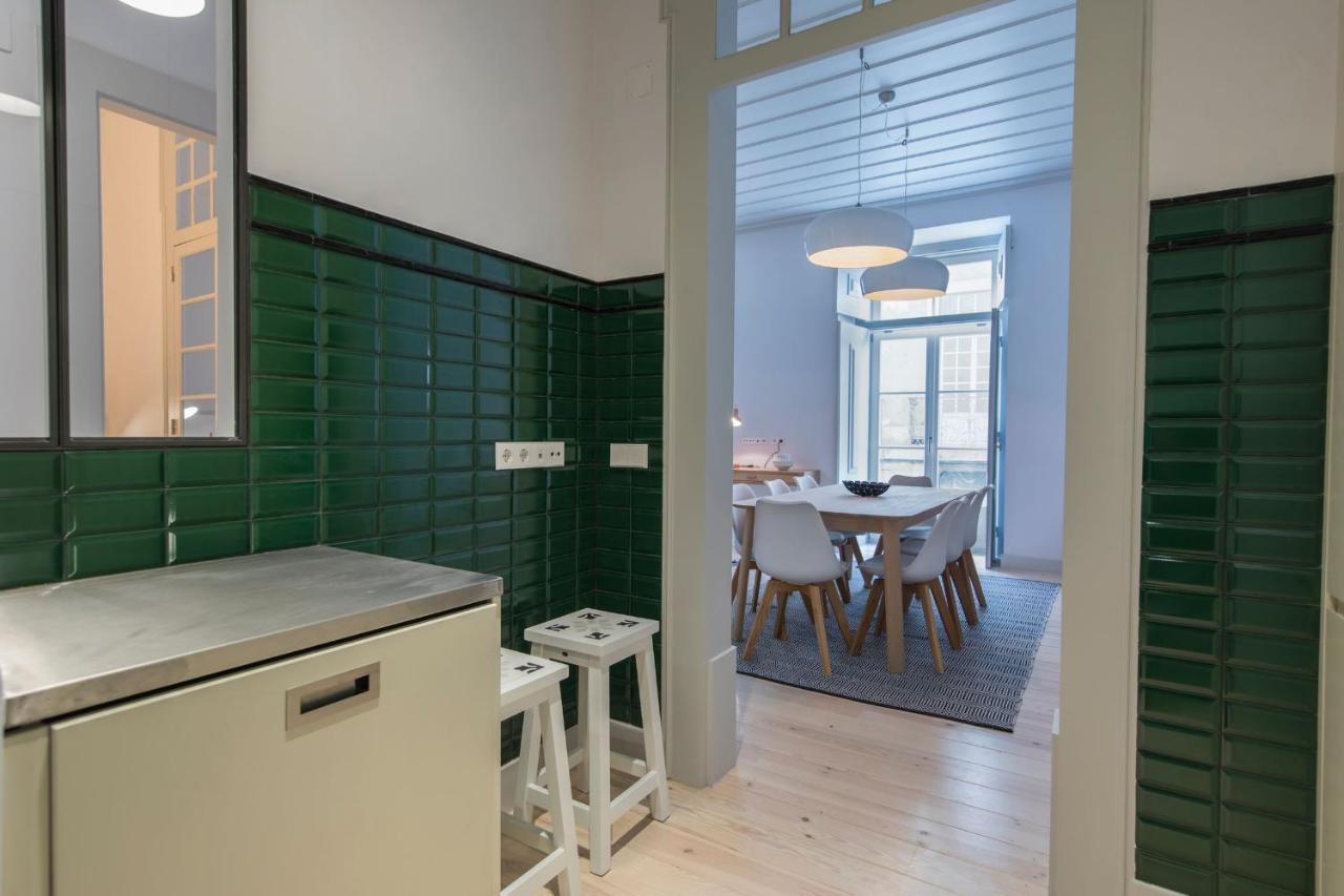 Lovelystay - Charming 3 Bedroom Wonder Downtown Lissabon Buitenkant foto
