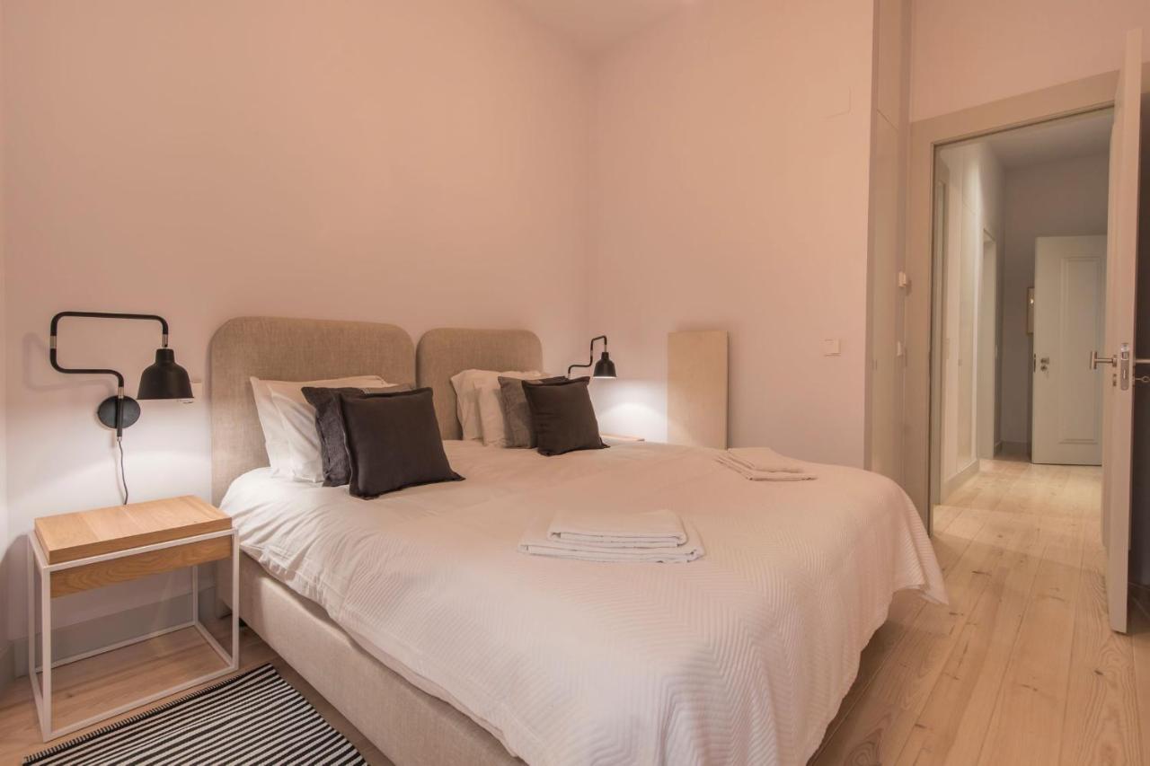 Lovelystay - Charming 3 Bedroom Wonder Downtown Lissabon Buitenkant foto