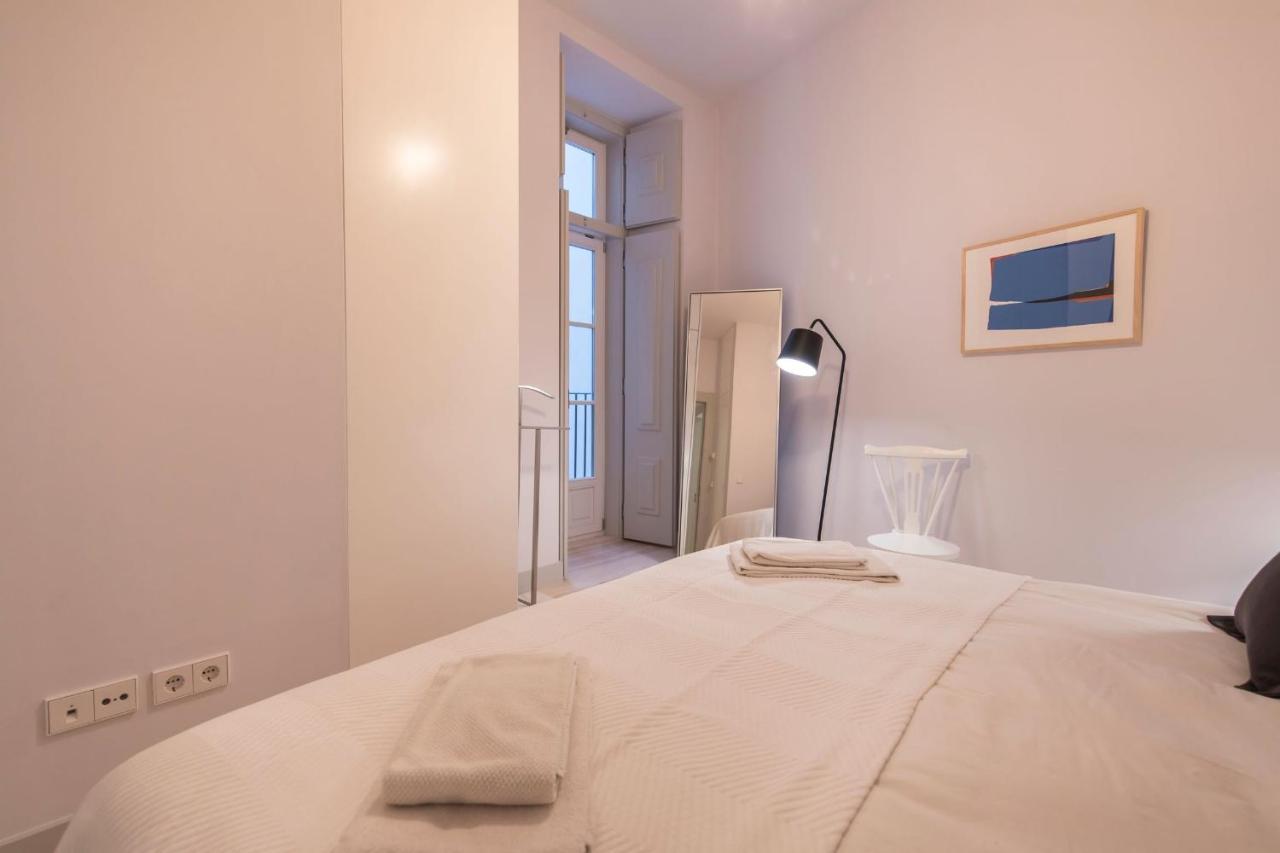 Lovelystay - Charming 3 Bedroom Wonder Downtown Lissabon Buitenkant foto