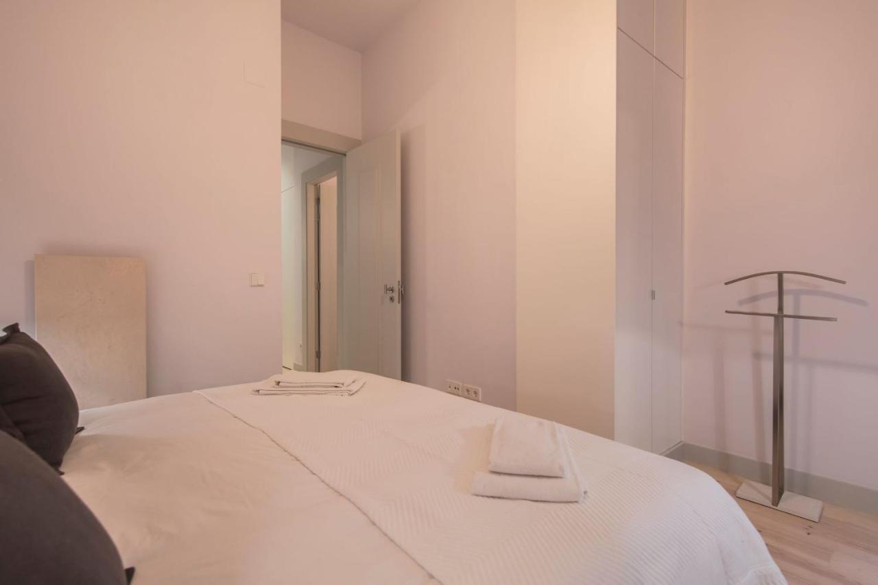 Lovelystay - Charming 3 Bedroom Wonder Downtown Lissabon Buitenkant foto