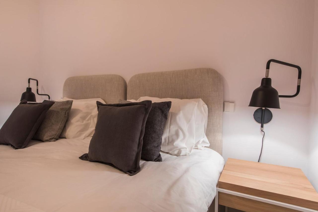 Lovelystay - Charming 3 Bedroom Wonder Downtown Lissabon Buitenkant foto