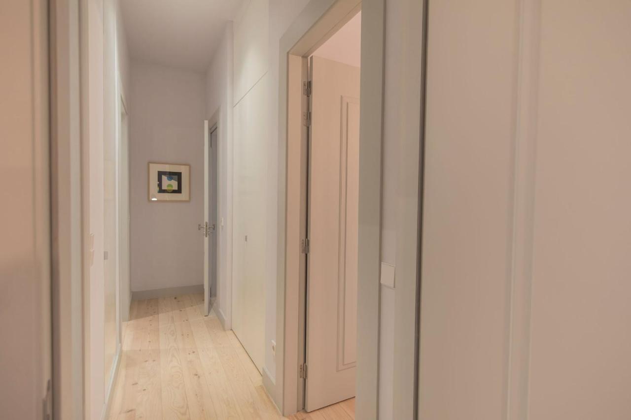 Lovelystay - Charming 3 Bedroom Wonder Downtown Lissabon Buitenkant foto