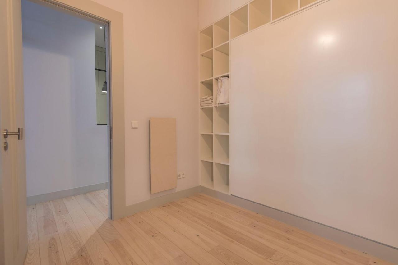 Lovelystay - Charming 3 Bedroom Wonder Downtown Lissabon Buitenkant foto