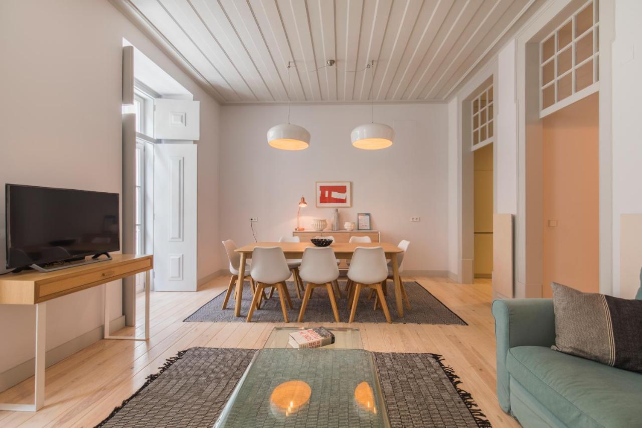 Lovelystay - Charming 3 Bedroom Wonder Downtown Lissabon Buitenkant foto
